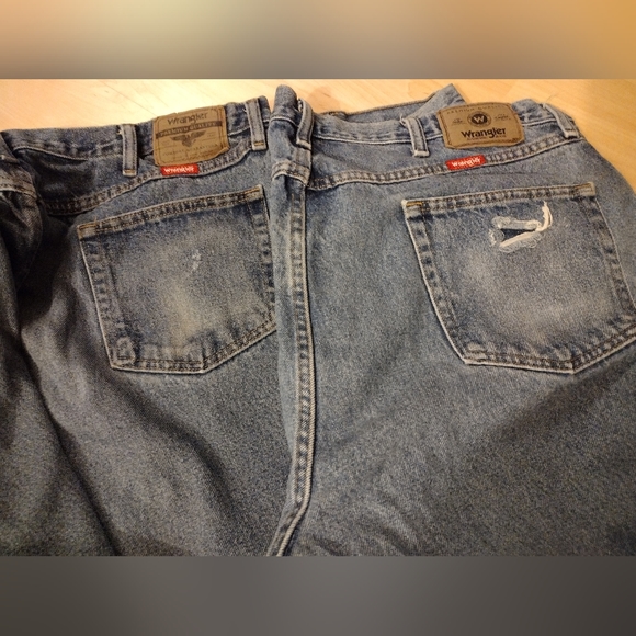 2 pairs Wrangler work jeans size 42/30 - Picture 3 of 6